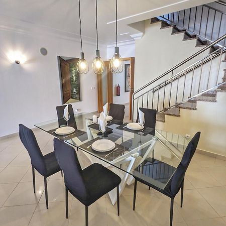 Farm Village- Townhouse 2 Mins From Old Town 阿尔布费拉 外观 照片