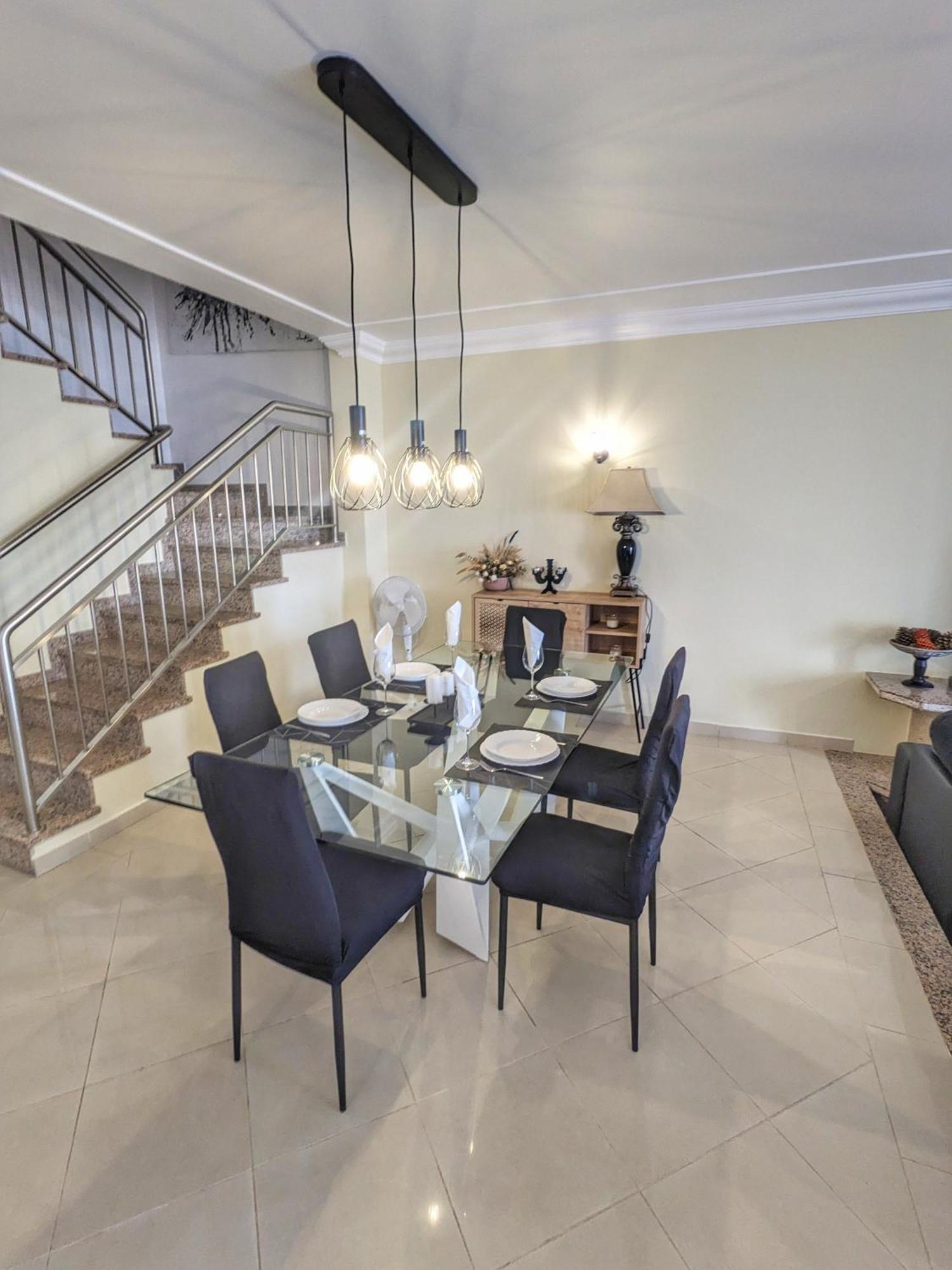 Farm Village- Townhouse 2 Mins From Old Town 阿尔布费拉 外观 照片